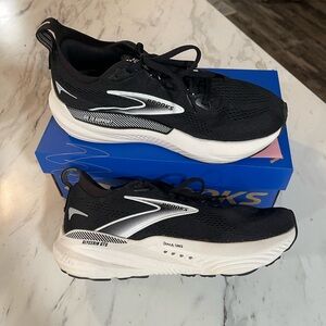 Brooks Glycerin GTS Black and White